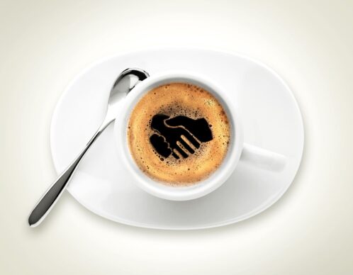 Photomontage aliaspauline dolce gusto mains agence roughman illustrateur mil pat